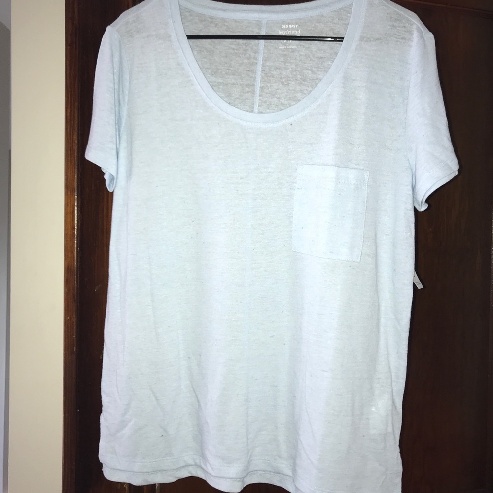 Old navy T-shirt